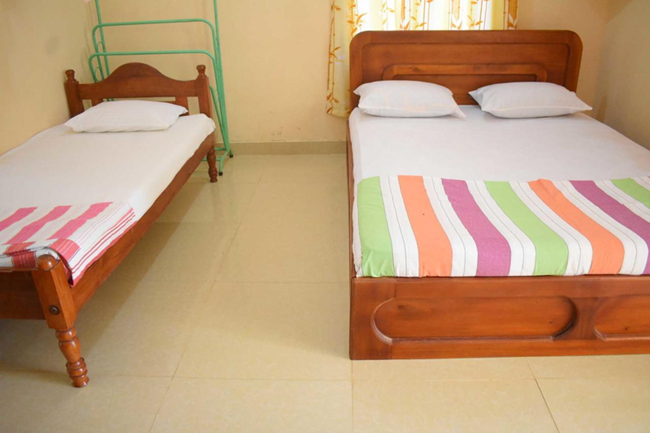 Yaswi Guest House Passikudah Exterior photo